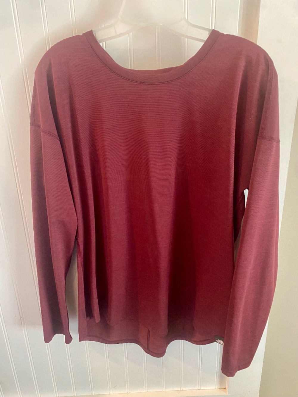 The north face hyperlayer long sleeve crew L